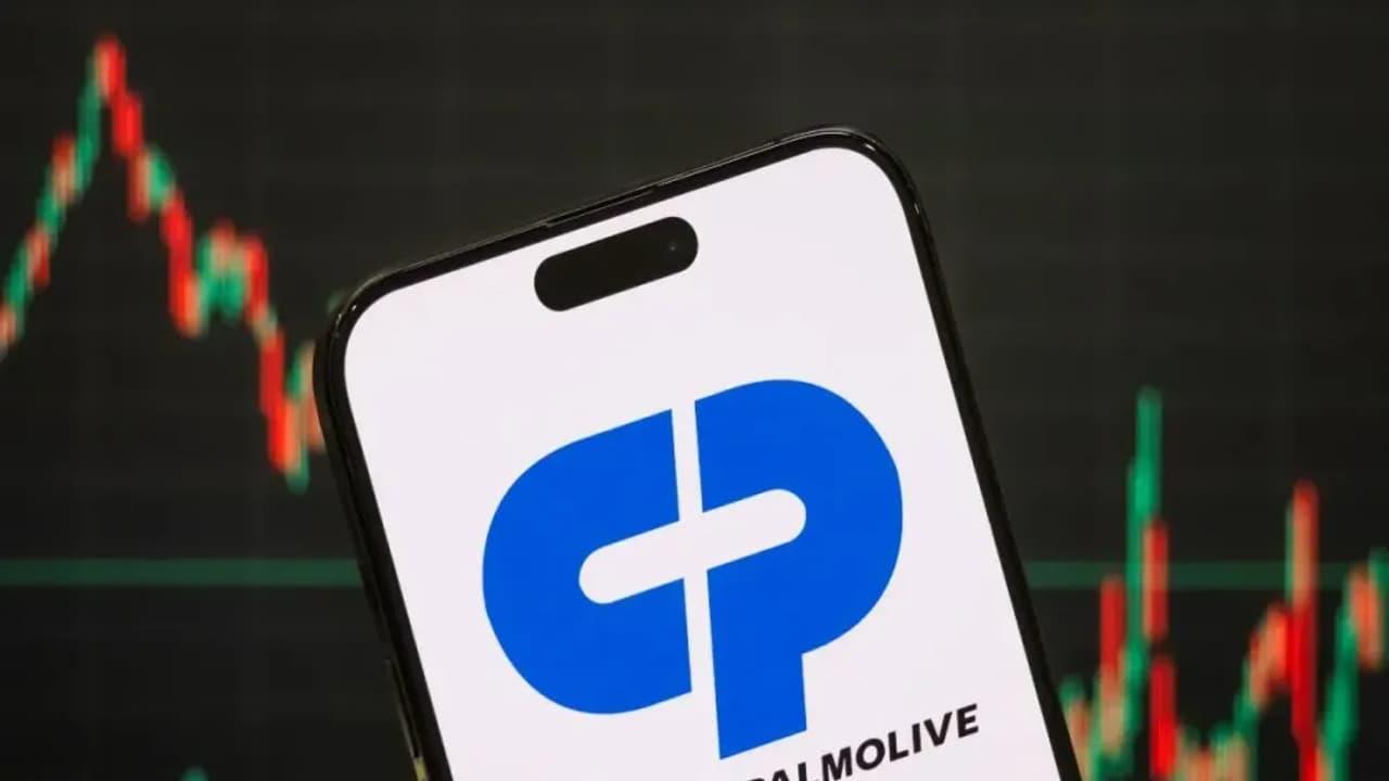 Colgate-Palmolive CEO Expects Tepid US Demand But Sees Sequential Gains: 'Consumer Still Remains Relatively Weak Across North America' Colgate-Palmolive CEO Expects Tepid US Demand But Sees Sequential Gains: 'Consumer Still Remains Relatively Weak Across North America'