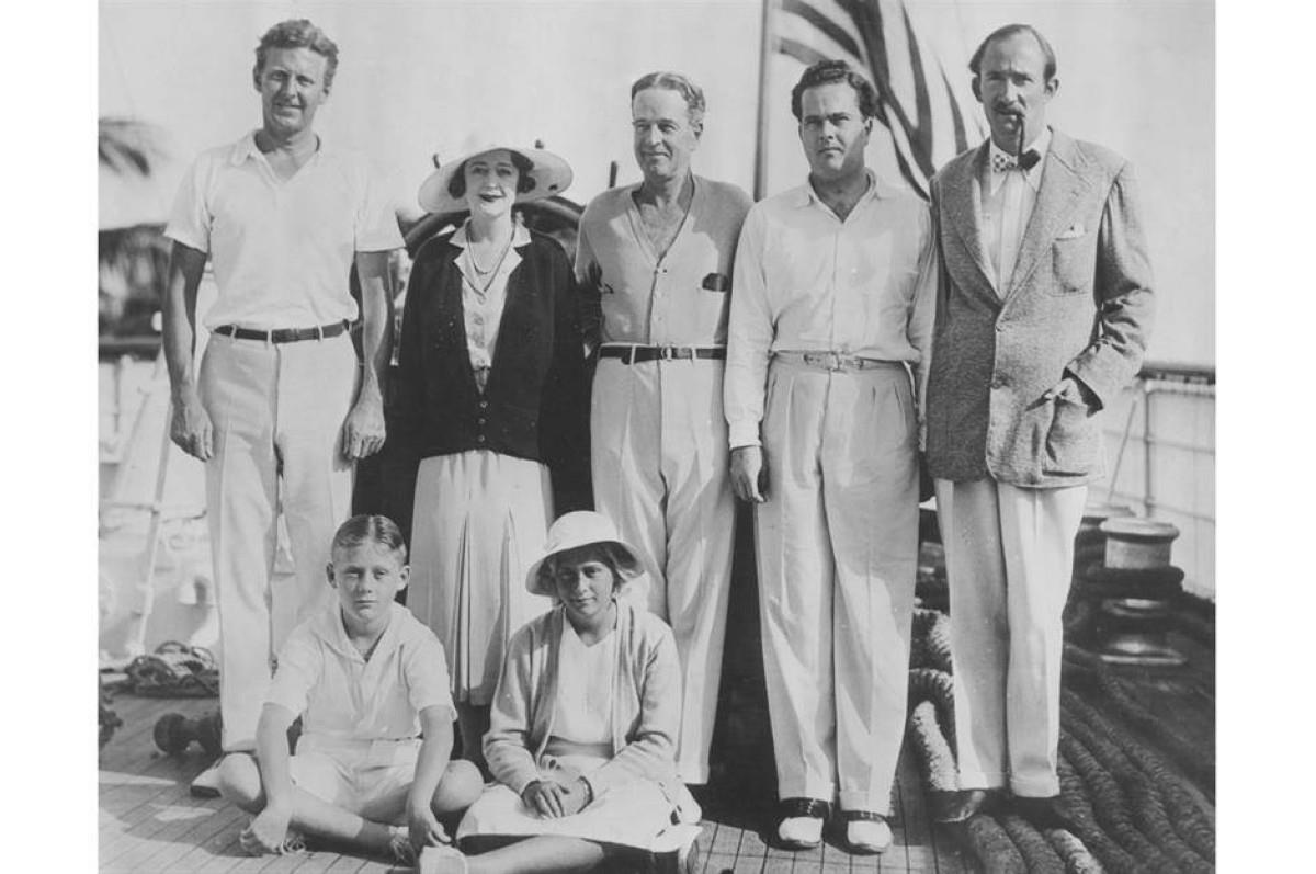 180 مليار دولار.. كيف تلاشت ثروة أغنى عائلة في العالم بسبب وصية؟ 180 مليار دولار.. كيف تلاشت ثروة أغنى عائلة في العالم بسبب وصية؟