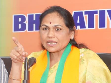 Prioritise Women's Safety Above All Else, Shobha Karandlaje Tells K'taka Govt Prioritise Women's Safety Above All Else, Shobha Karandlaje Tells K'taka Govt
