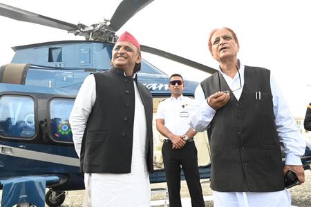 'Akhilesh Met Me Several Times In Jail': Azam Khan 'Akhilesh Met Me Several Times In Jail': Azam Khan