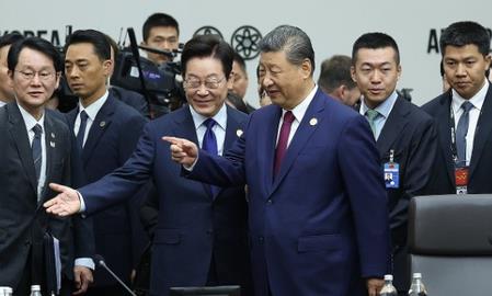 South Korea: World Leaders Discuss Ways To Tackle Global Trade Uncertainties South Korea: World Leaders Discuss Ways To Tackle Global Trade Uncertainties