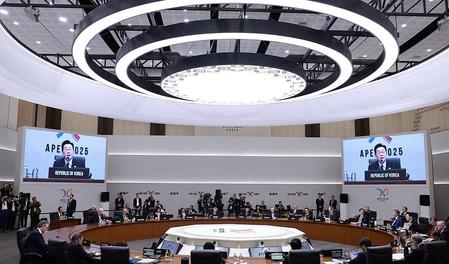 Lee Urges APEC To Embrace AI-Driven Big Changes As Opportunity Lee Urges APEC To Embrace AI-Driven Big Changes As Opportunity