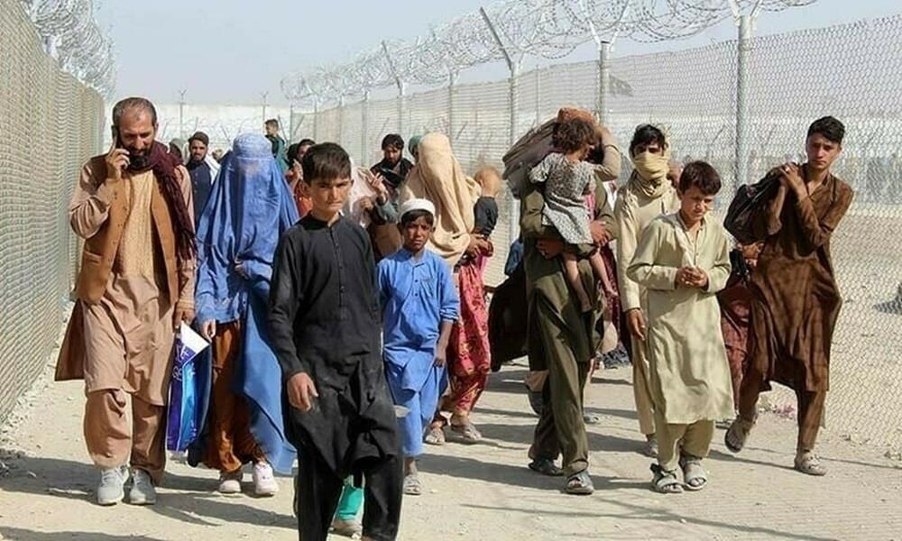 Torkham Border Remains Open For Second Day As Nearly 8,000 Afghan Refugees Return