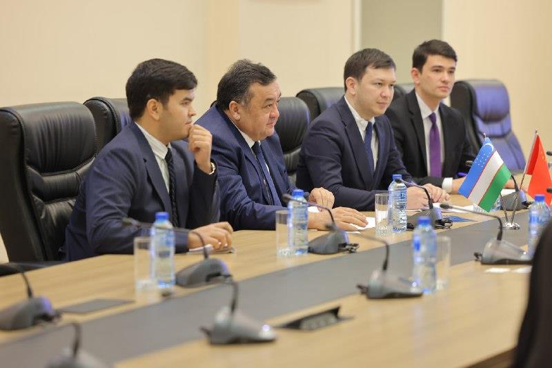 Uzbekistan, China's Sumec Explore New Industrial Cooperation Prospects