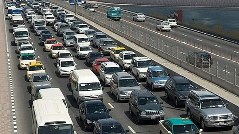 Dubai Police Issue Traffic Alerts For Two Accidents, Urge Motorists To Drive Carefully