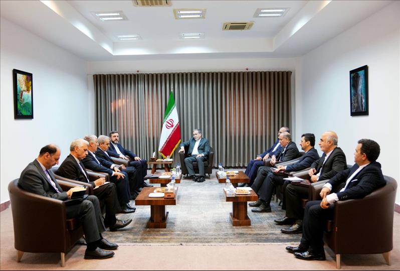 Iran's FM Urges Ambassadors To Boost Economic Ties With Caspian Nations