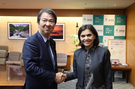Indian Envoy, Japanese Environment Minister Discuss Collaboration Opportunities