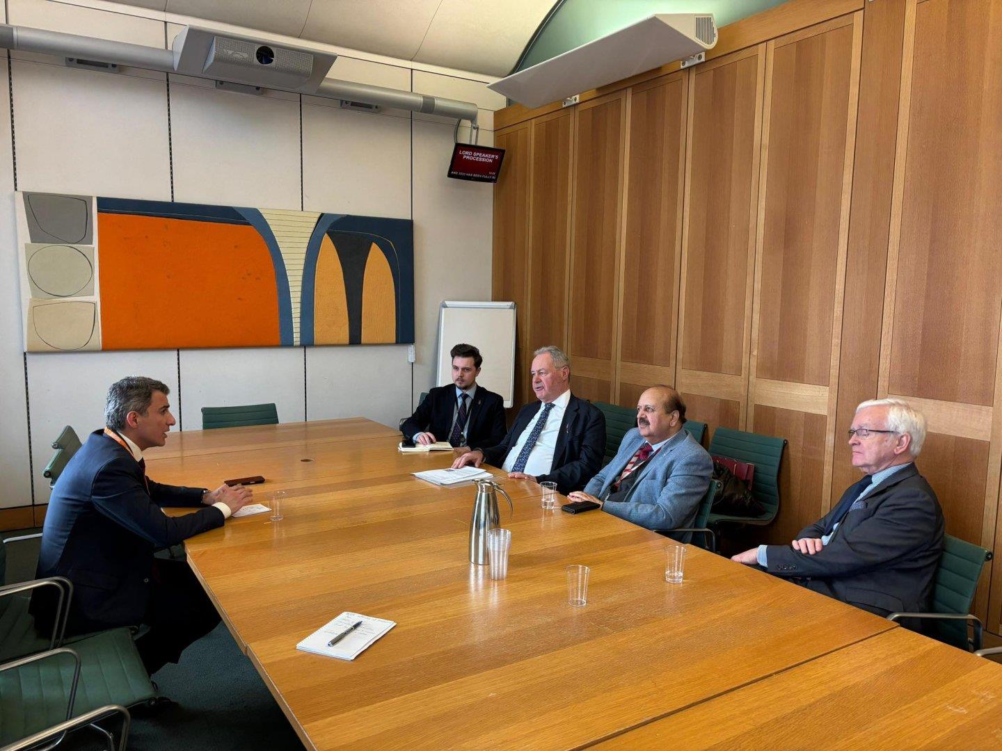 Working Group On Azerbaijan-UK Interparliamentary Ties Resumes Activities (PHOTO)