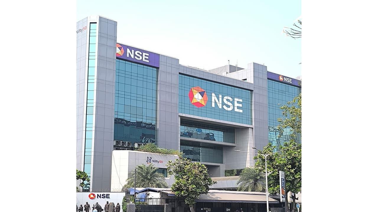 Indian Markets Rebound Amid Easing AI Fears Sensex, Nifty Open High