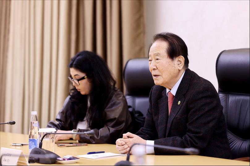 Uzbekistan, South Korea Discuss Mineral Resources Cooperation