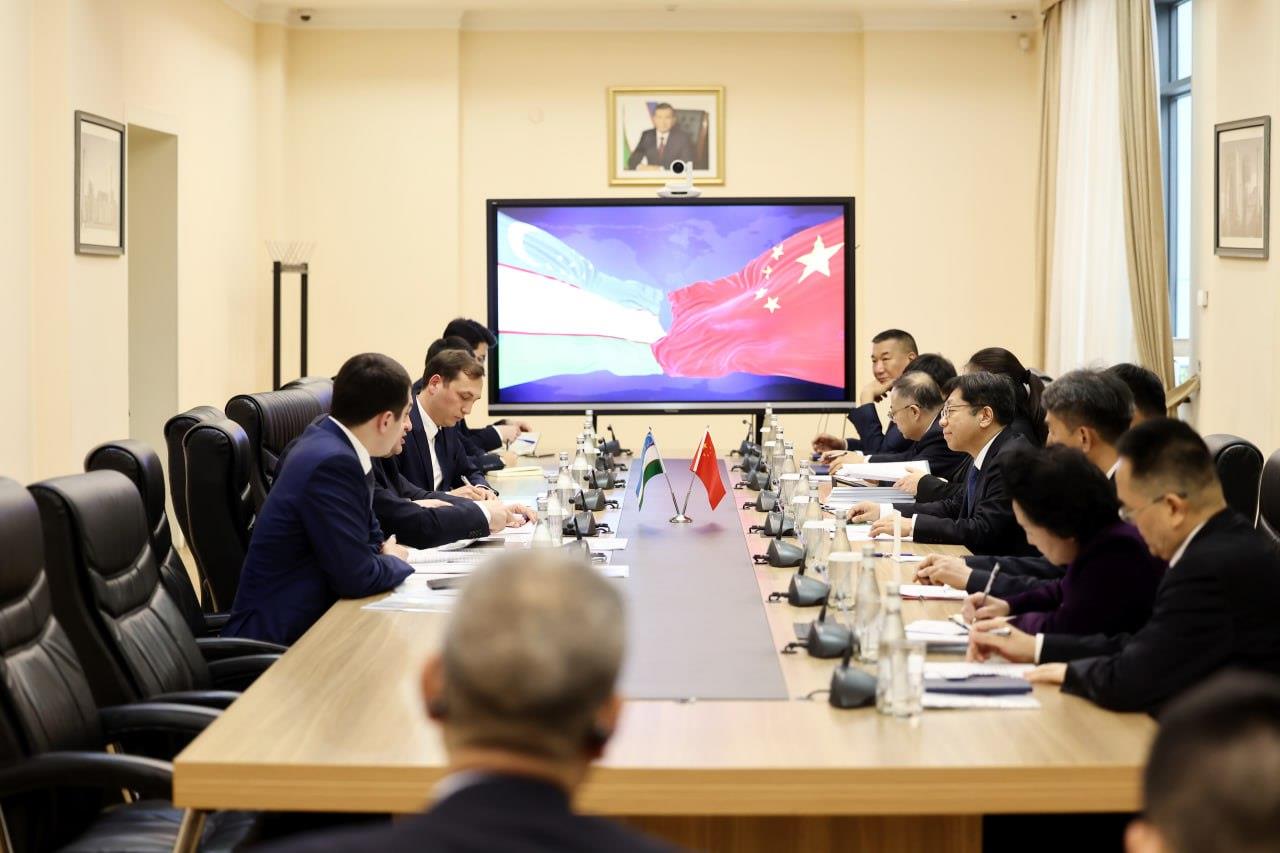 Uzbekistan, China Weigh New Joint Projects In Oil And Gas Sectors