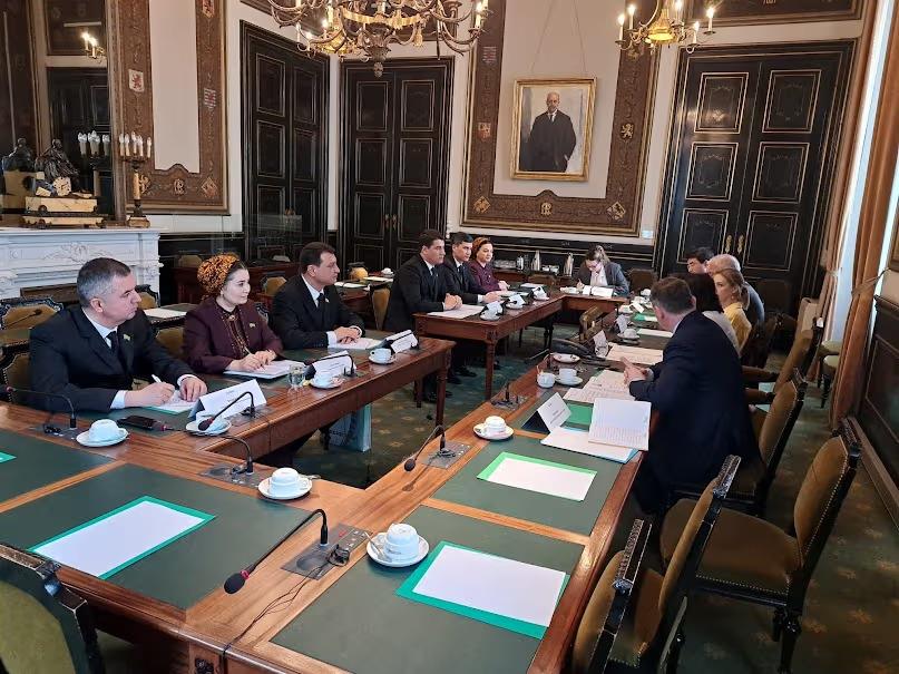 Turkmenistan, Belgium Discuss Economic Cooperation