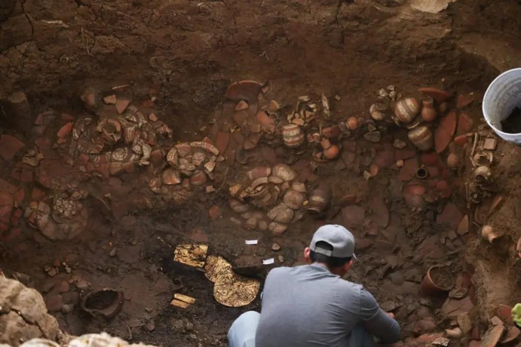 1,000-Year-Old Tomb In Panama Reveals Riches And Victims Of Sacrifice