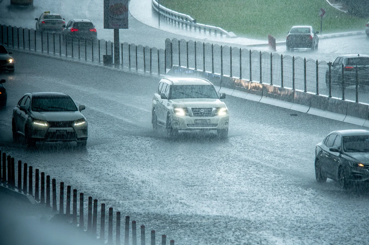 UAE's Spring Weather: Brace For More Thunderstorms, Rain, And Hail Till March 27