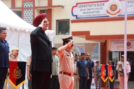 Delhi L-G Sandhu Reviews Digital Traffic Management, Jam Mitigation