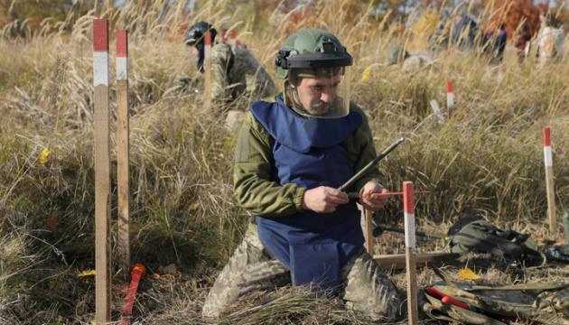 Ukraine's State Emergency Service Clears Nearly 200,000 Hectares Of Landmines Since Start Of War