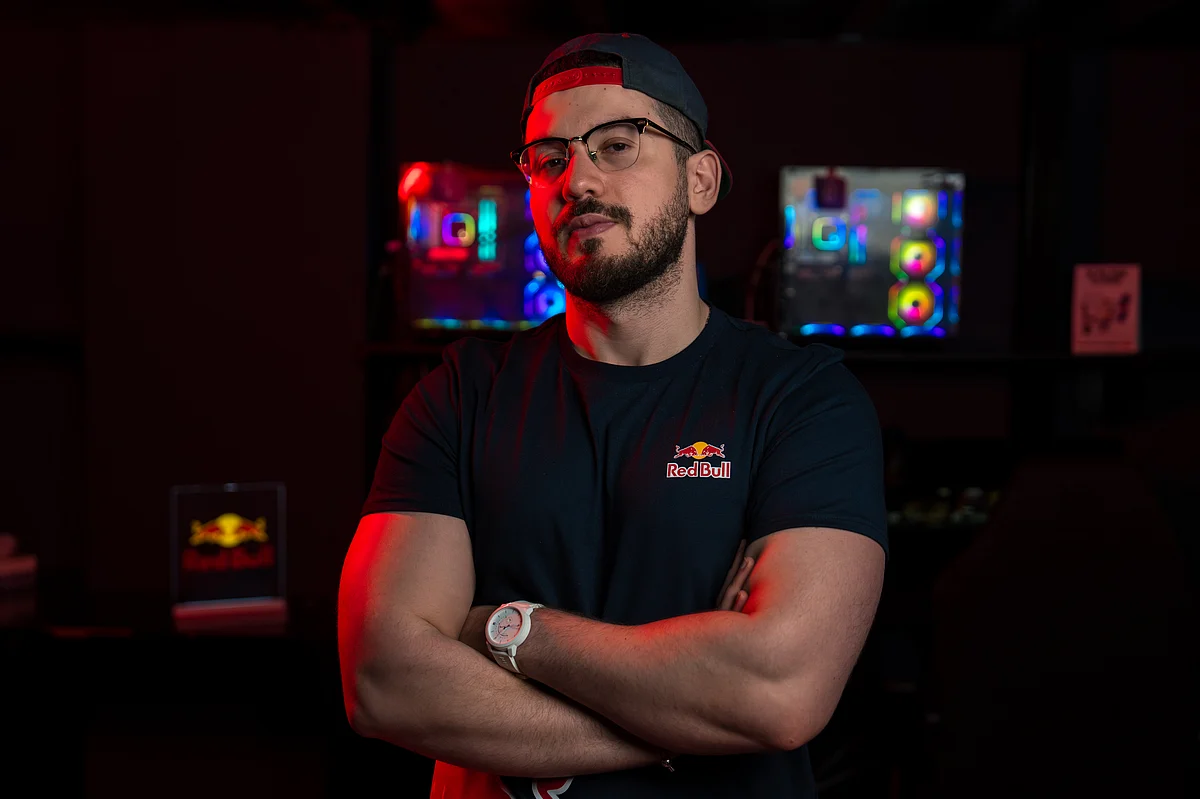 Meet Big Bird, A UAE-Based Gamer Who Competed For $1 Million At Capcom Cup In Japan