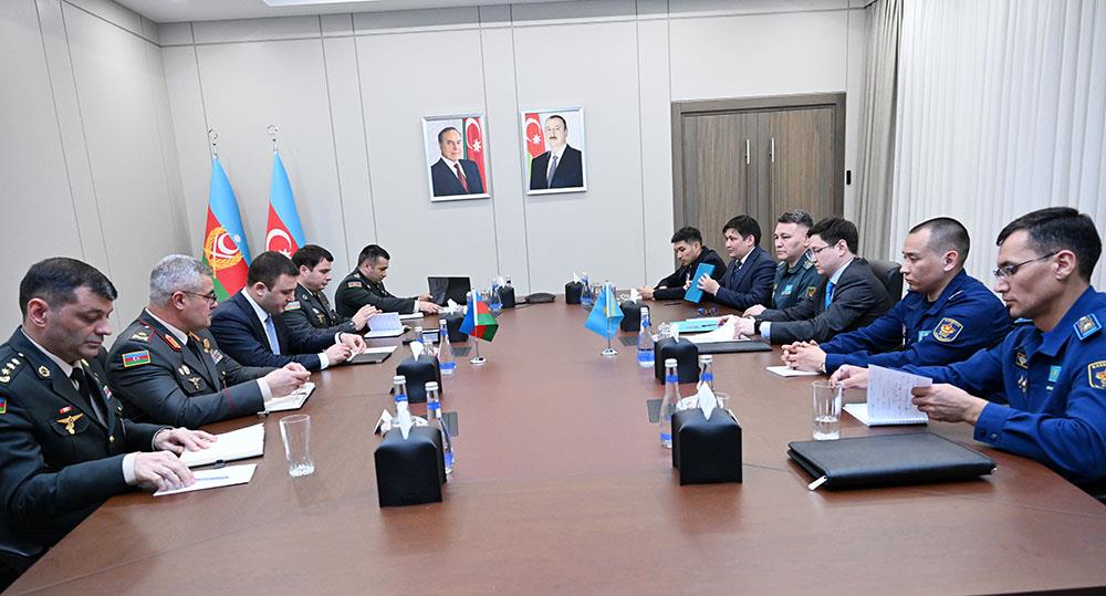 Azerbaijan, Kazakhstan Explore New Frontiers For Military Collaboration (PHOTO)