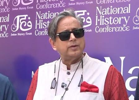 I Don't See Any Competition With Pak: Tharoor Dismisses Oppn's Concerns On West Asia, Backs India's Policy