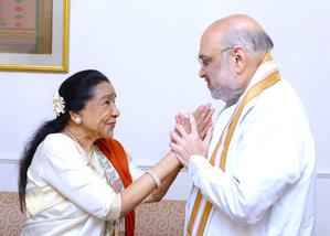 'Sorrowful Day For Every Indian': HM Shah, Union Ministers Condole Asha Bhosle's Demise