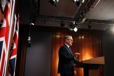 Britain, France Announce 'Defensive' Mission To Protect Hormuz Navigation​