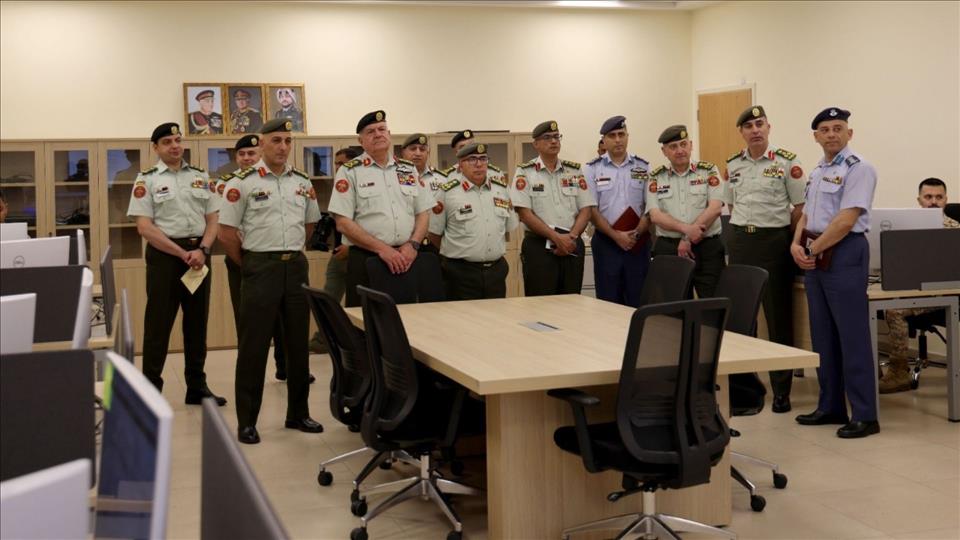 Army Chief Urges 'Secure, Reliable' Military Cyber Systems