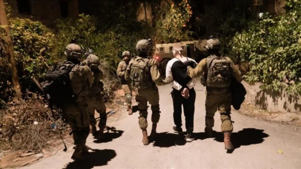 Israeli Forces Arrest 19 Palestinians In Occupied West Bank, Jerusalem