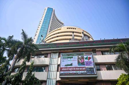 Indian Markets Decline as US-Iran Tensions Drive Oil, Rupee Falls | Quick Digest