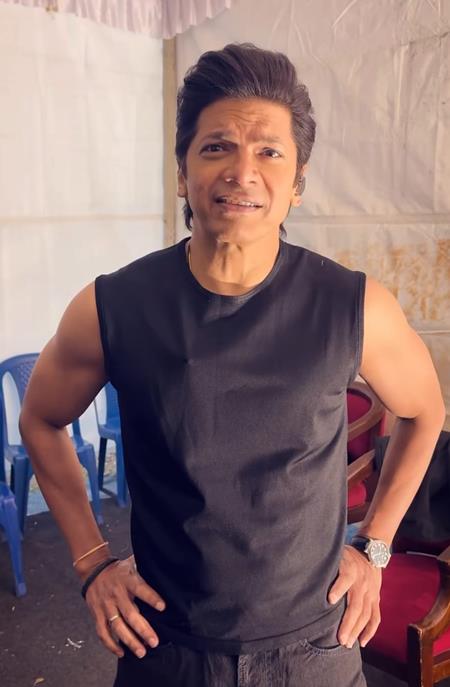 Shaan Hails 'Bahon Mein Chale Aao' as Bollywood's Most Modern Song