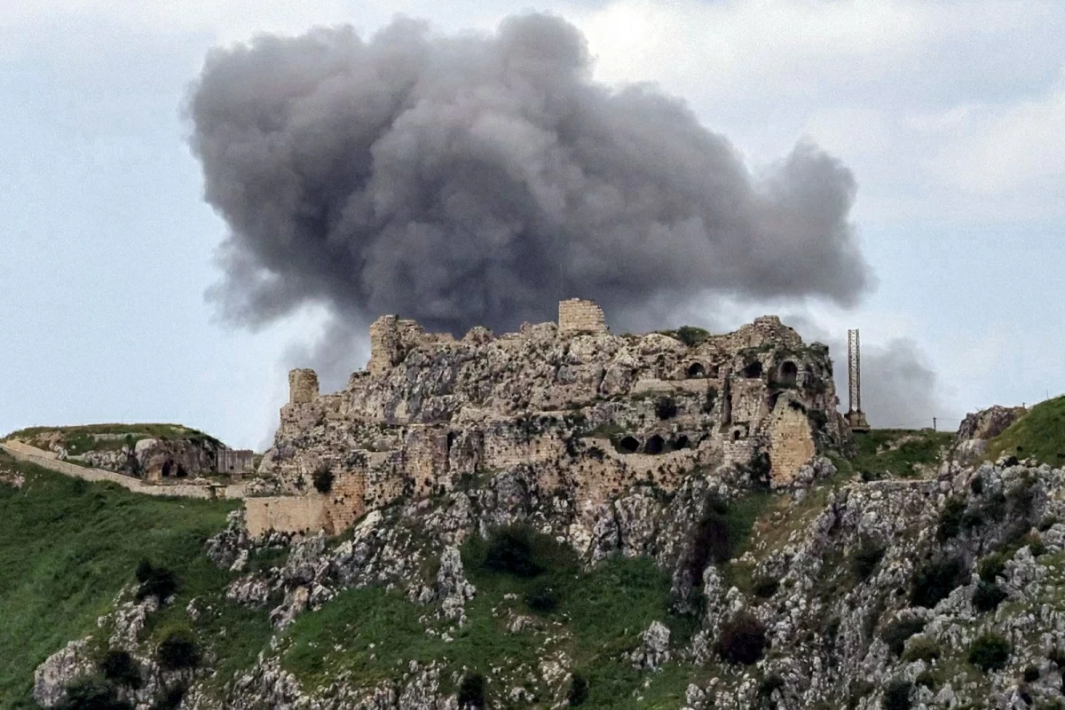 Lebanese Leaders Rebuke Iran As Israel, Hizbollah Trade Attacks
