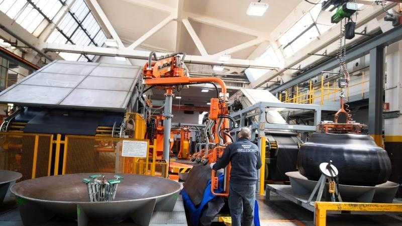Italy's Industry Shows Modest Growth In April