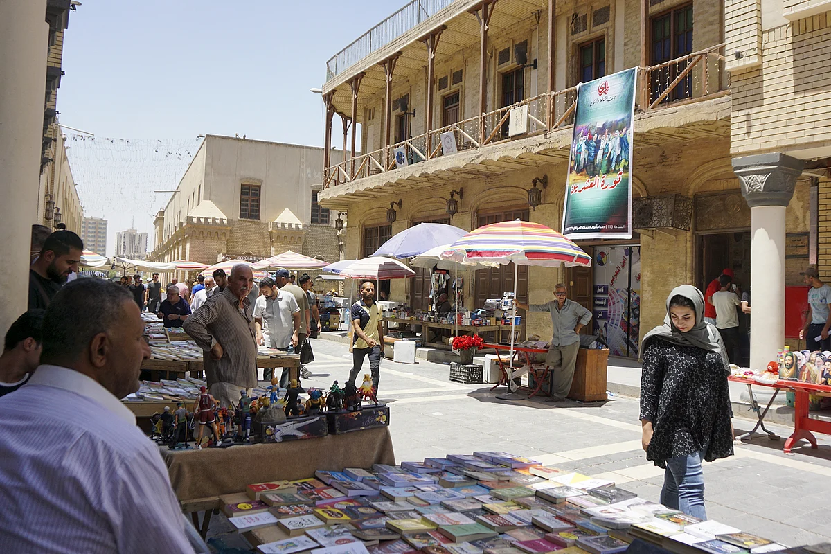 Famed Baghdad Booksellers Lament Fading Legacy As Sales Dwindle