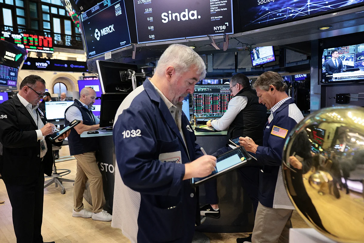 Wall St Week Ahead: Jobs Data, Rate Bets In Focus As US Stocks Close Solid First Half