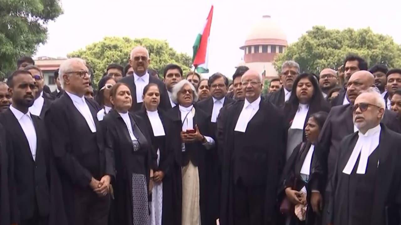 NEET Leak Row: SC Lawyers Stand In Solidarity With Protesting Students