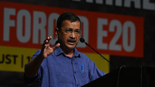 Arvind Kejriwal E20 Protest LIVE: AAP Supremo Begins March To PM's ...