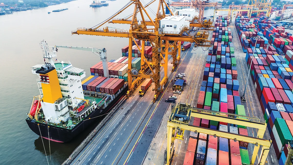 Sharjah-Oman Corridor Cargo Value Jumps 66% In First 3 Months