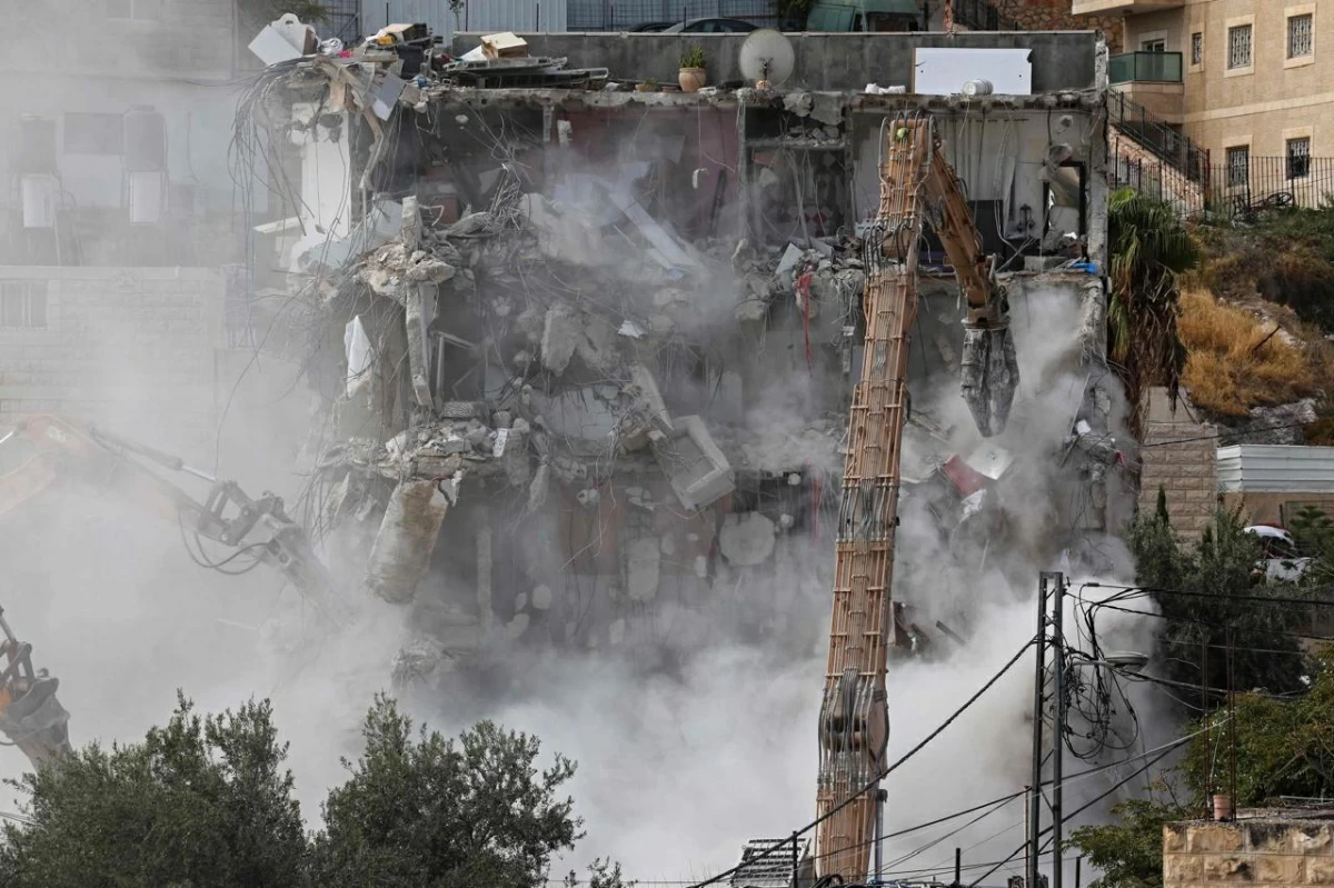 Israel Demolishes Jerusalem Building, Displacing Dozens Of Palestinians