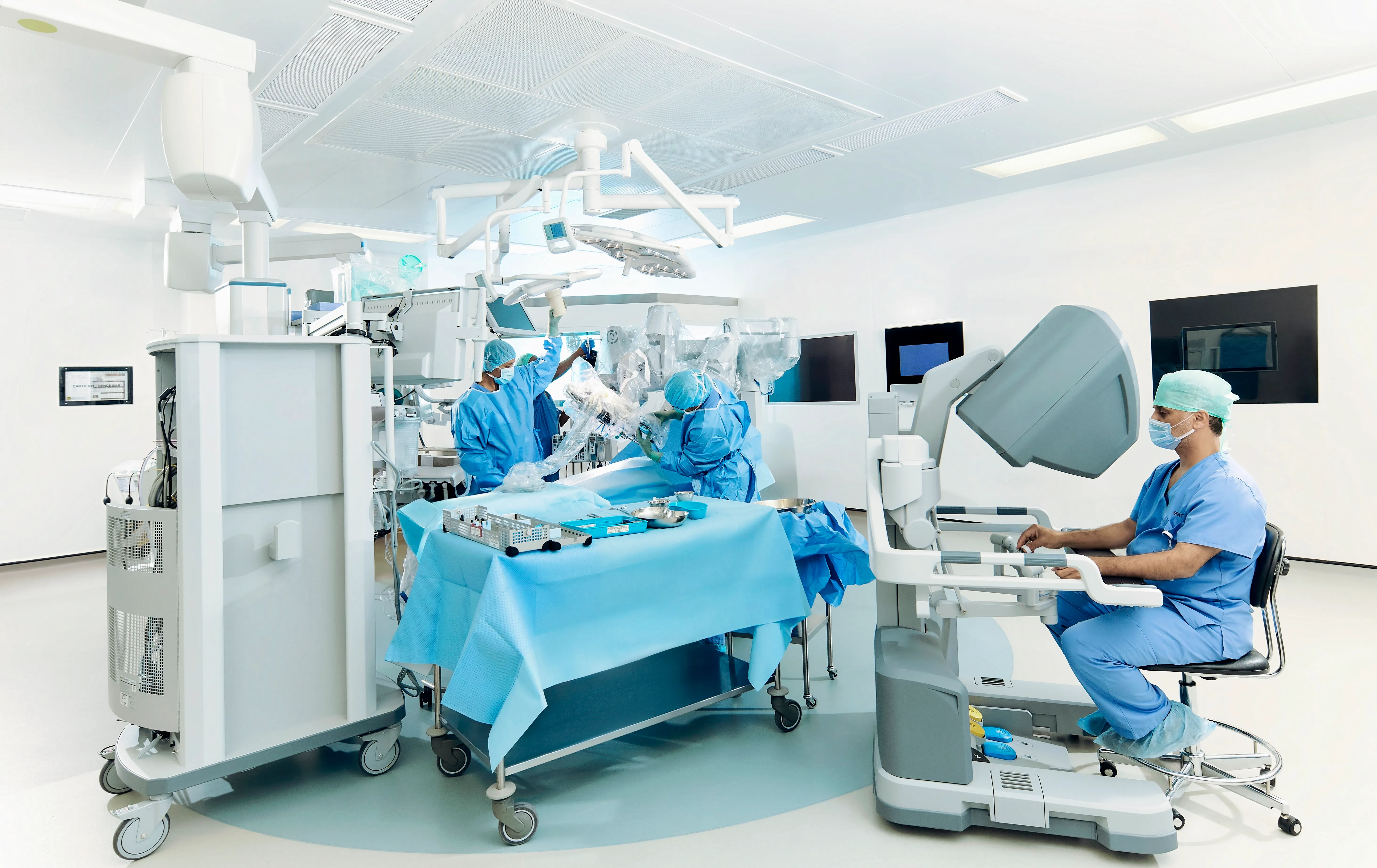 Sheikh Shakhbout Medical City Performs UAE's First Robotic Thyroid Surgery