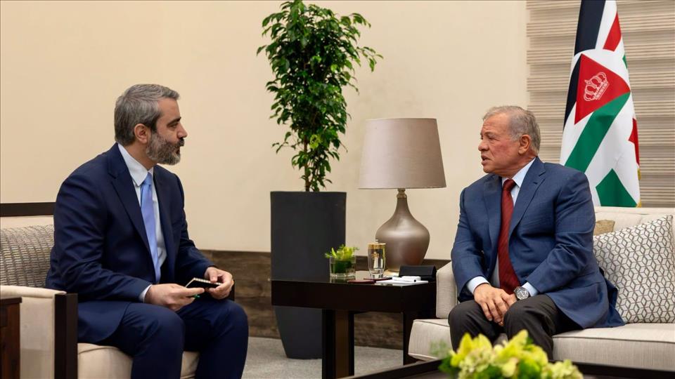 King Receives Syria FM