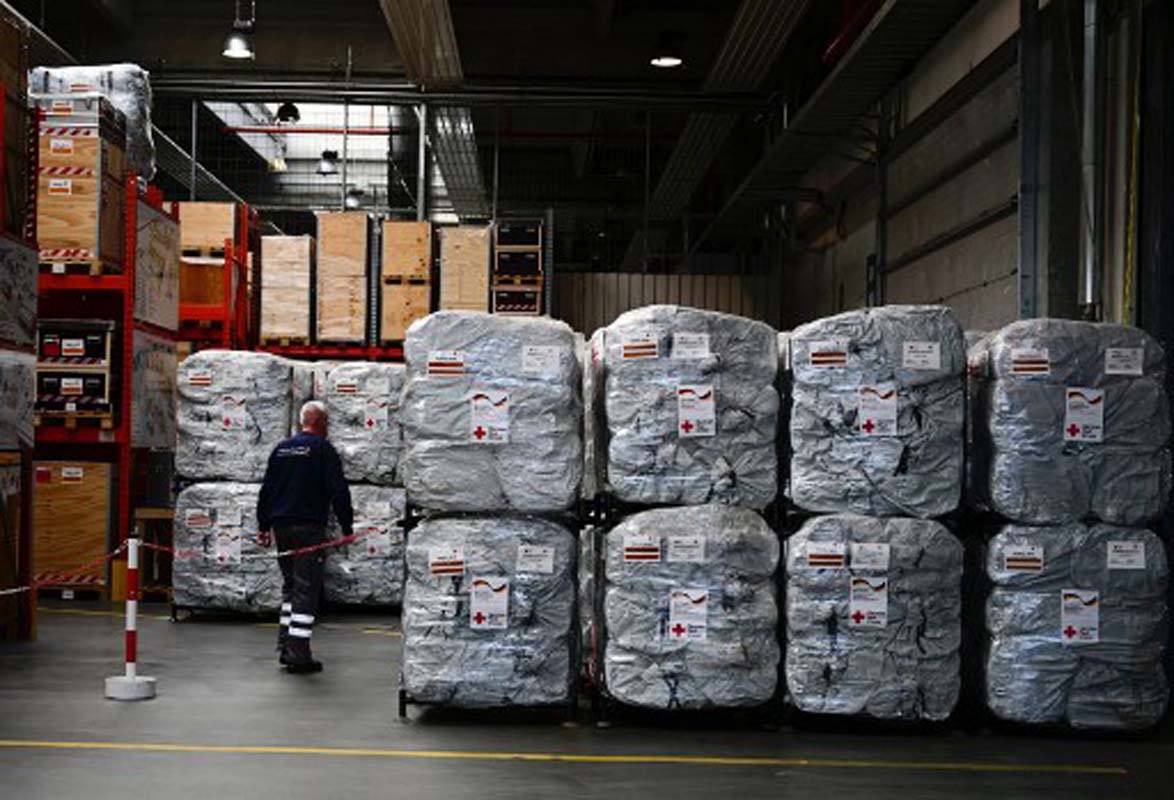 Russian Post Pauses Parcel Shipments to U.S. Over Tariffs