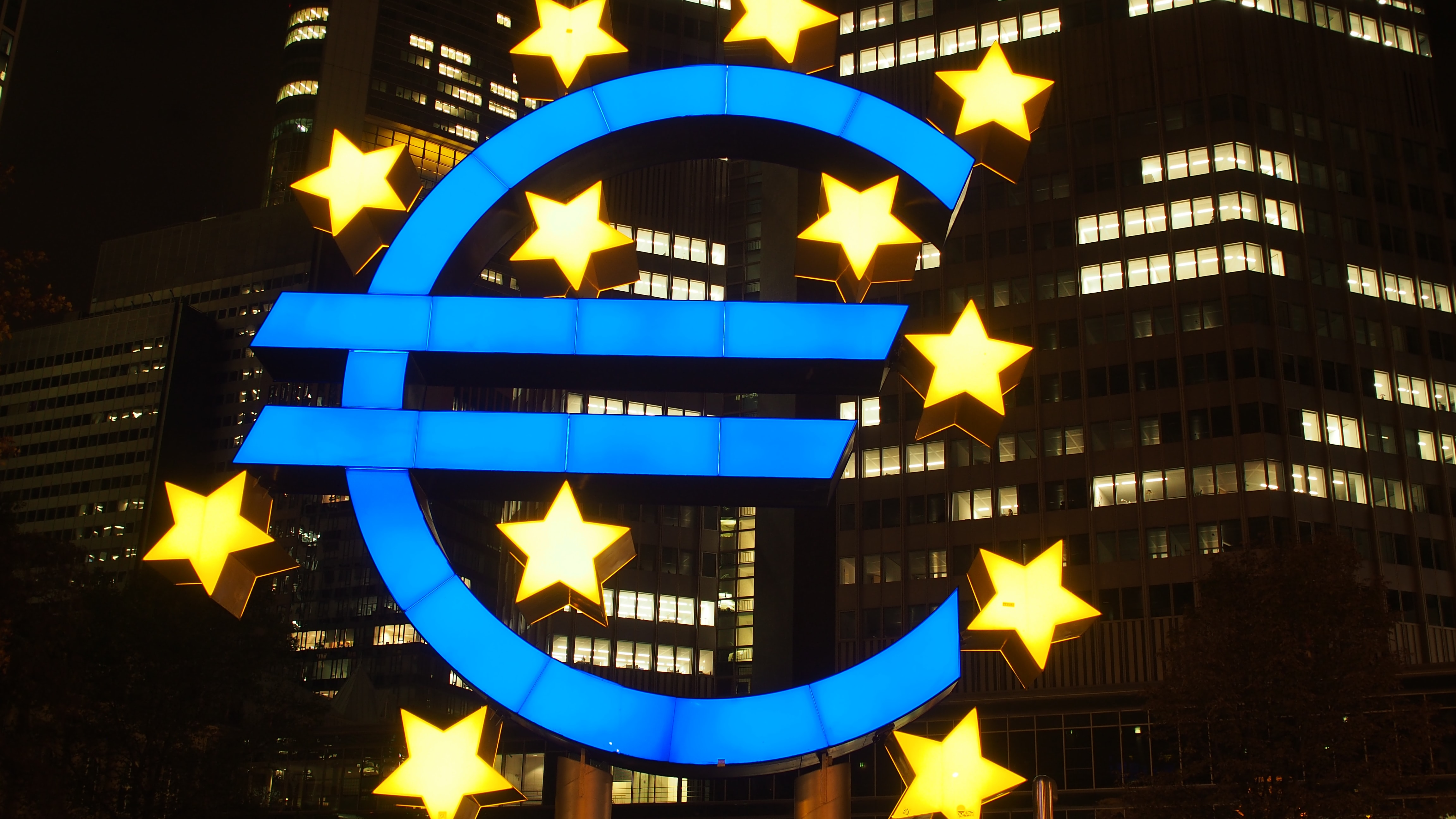Eurozone yearly inflation declines to 8.5 percent last month