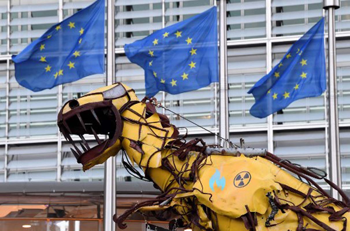 EU approves groundbreaking AI law - Vimarsana News